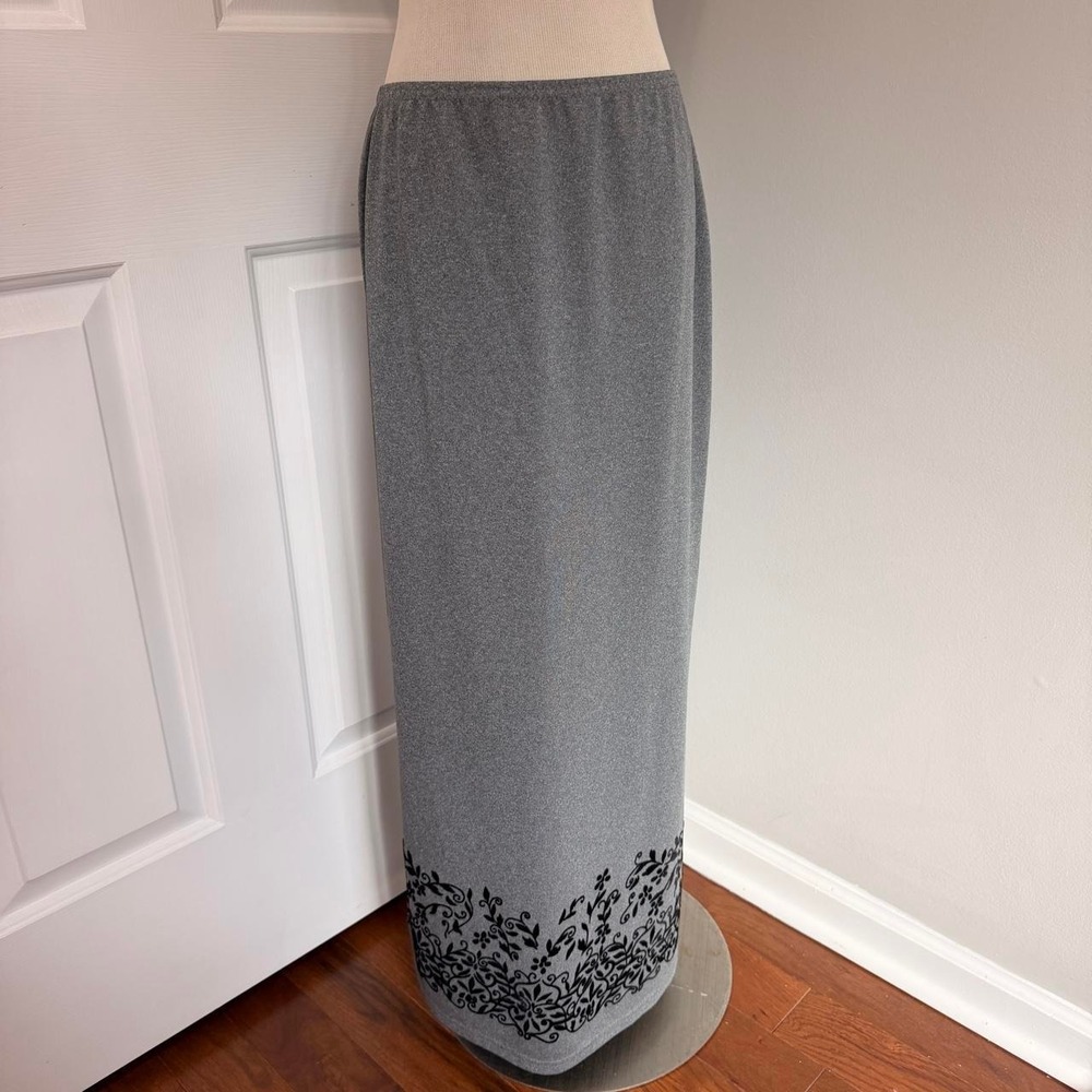 Y2K GREY EXACT CHANGE VELVET FLORAL MAXI SKIRT